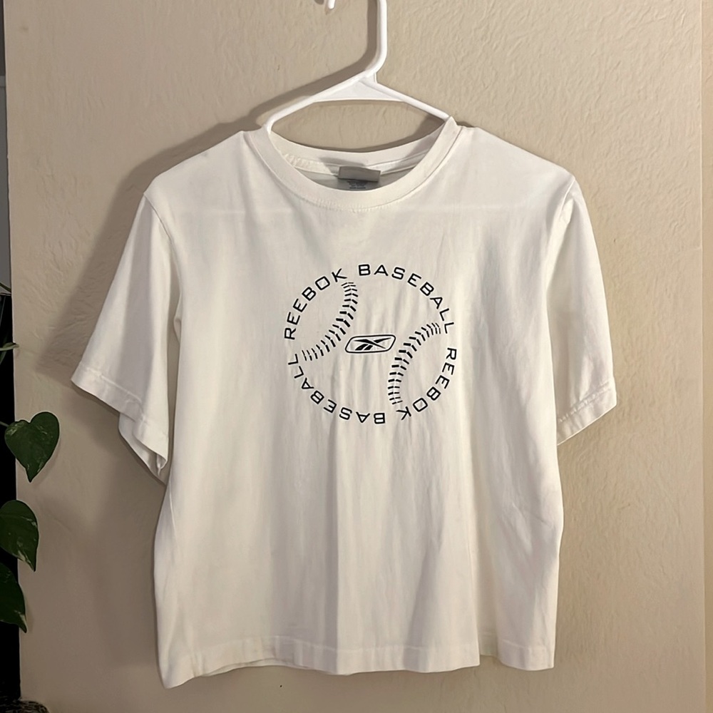 Reebok Vintage Crop T Shirt T01